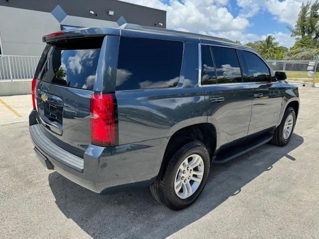 1GNSCAKC2KR247927 - 2019 CHEVROLET TAHOE C1500  LS GRAY photo 3