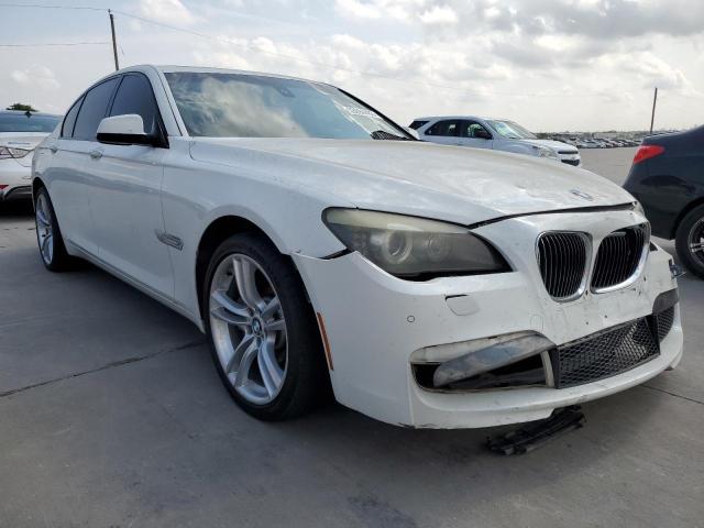 WBAKA8C54BCY36159 - 2011 BMW 750 I WHITE photo 4