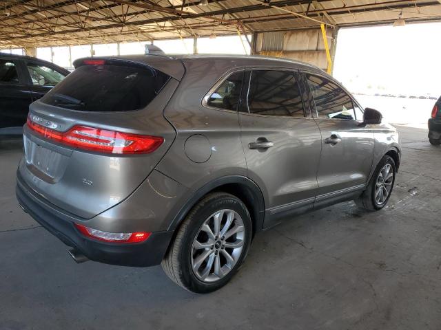 5LMCJ2C92HUL12902 - 2017 LINCOLN MKC SELECT GRAY photo 3