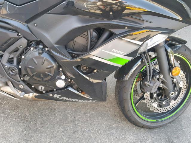 JKAEXEK15KDA30821 - 2019 KAWASAKI EX650 F  photo 7