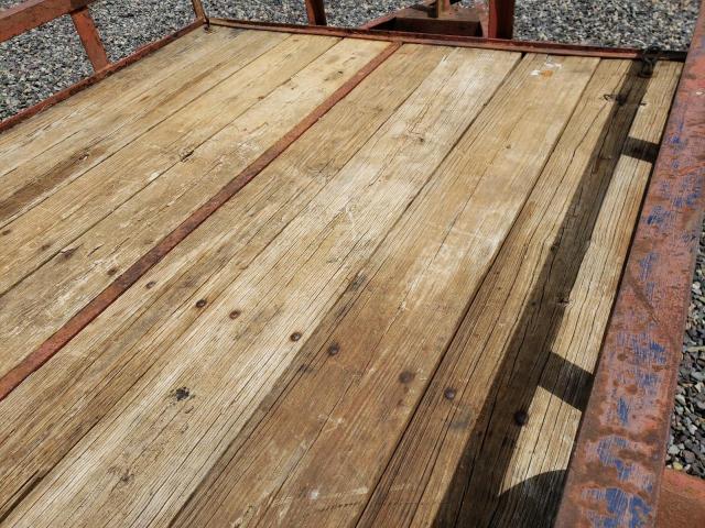 1ZFUF1015KB003863 - 1989 UTILITY TRAILER TWO TONE photo 5