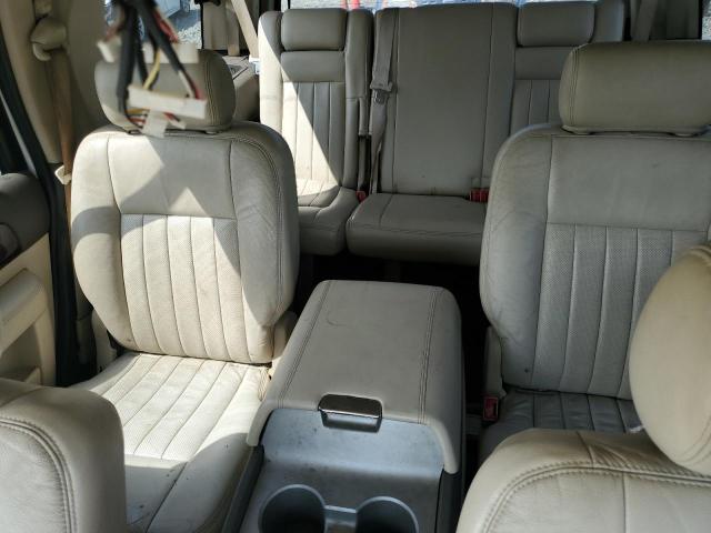 5LMFU28R44LJ13329 - 2004 LINCOLN NAVIGATOR 白色 照片 10