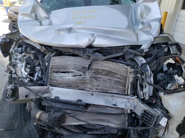 2GNAXUEV0K6147982 - 2019 CHEVROLET EQUINOX LT SILVER photo 12