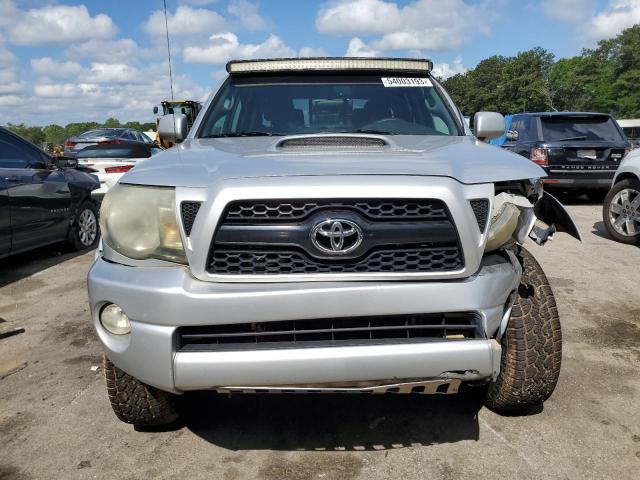 5TFMU4FN5BX003132 - 2011 TOYOTA TACOMA DOUBLE CAB LONG BED SILVER photo 5