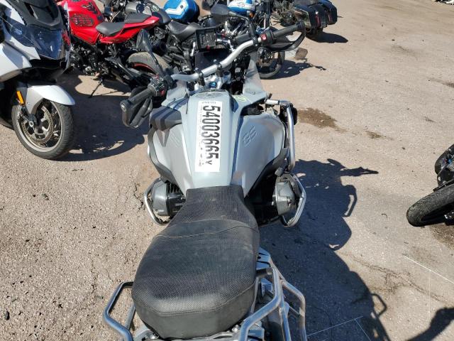 WB10M130XN6F14268 - 2022 BMW R 1250 GS ADVENTURE SILVER photo 6