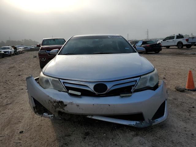 4T4BF1FK8CR186925 - 2012 TOYOTA CAMRY BASE SILVER photo 5
