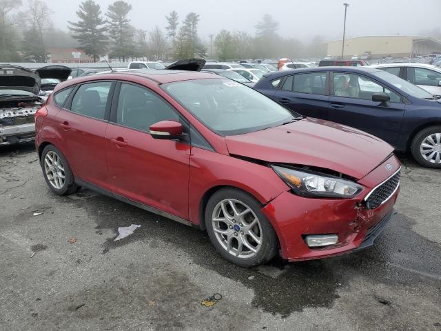 1FADP3K2XFL251523 - 2015 FORD FOCUS SE RED photo 4