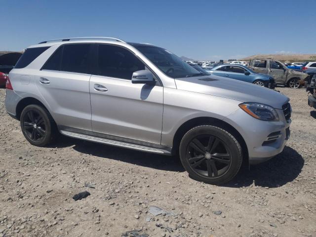 4JGDA5HB9DA153747 - 2013 MERCEDES-BENZ ML 350 4MATIC SILVER photo 4