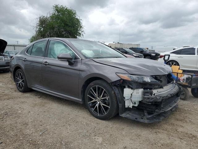 4T1G11AK8PU739343 - 2023 TOYOTA CAMRY SE NIGHT SHADE GRAY photo 4