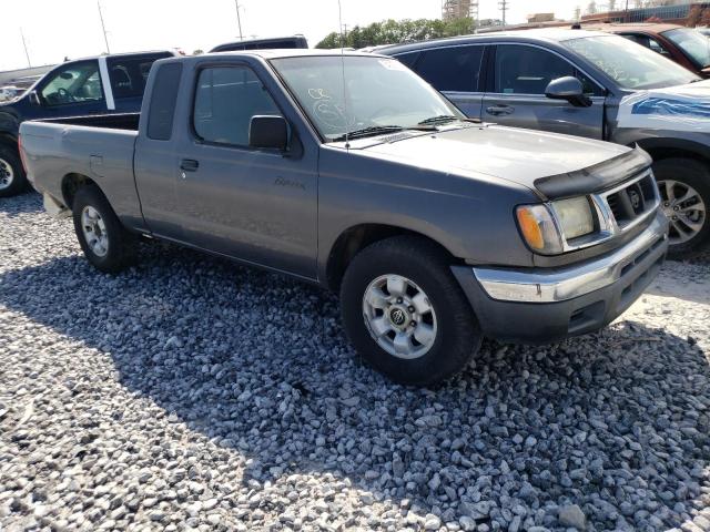 1N6DD26S4YC371292 - 2000 NISSAN FRONTIER KING CAB XE GRAY photo 4