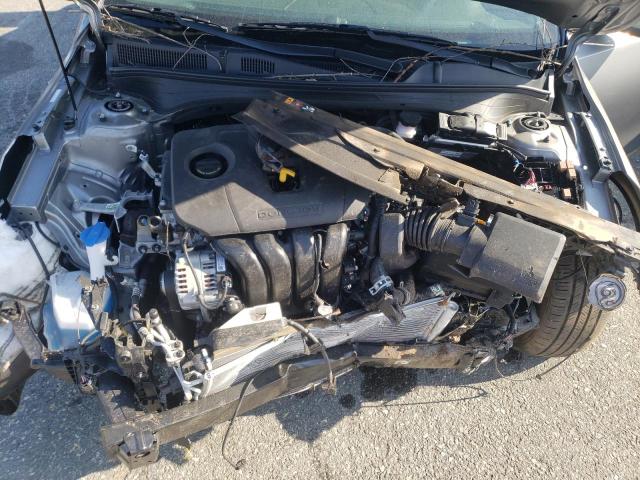 3KPF24ADXNE495898 - 2022 KIA FORTE FE GRAY photo 11