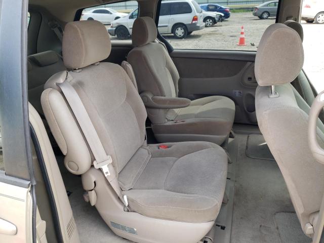 5TDZA23C04S094339 - 2004 TOYOTA SIENNA CE GOLD photo 11