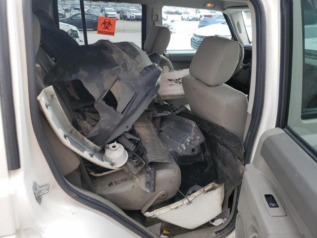 1J8HG48K68C111330 - 2008 JEEP COMMANDER SPORT თეთრი ფოტო 11
