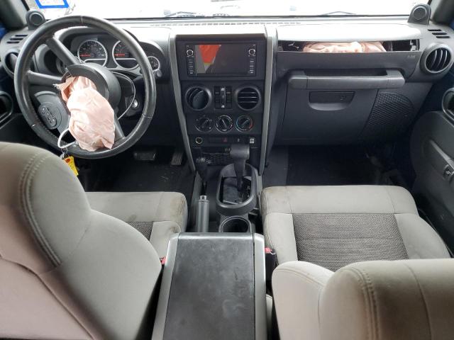 1J4BA3H11AL187554 - 2010 JEEP WRANGLER U SPORT أزرق صورة 8