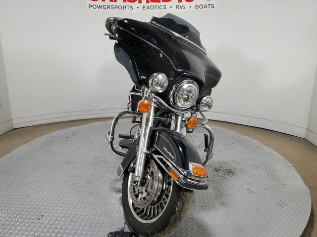 1HD1FC4109Y650273 - 2009 HARLEY-DAVIDSON FLHTCU BLACK photo 2