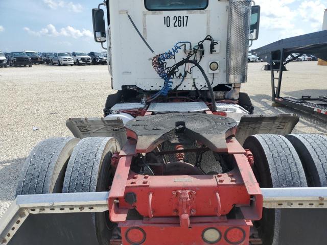 1FUWNWDA7YLF92617 - 2000 FREIGHTLINER CONVENTION FLC112 WHITE photo 6