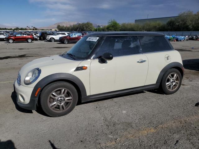2013 MINI COOPER, 