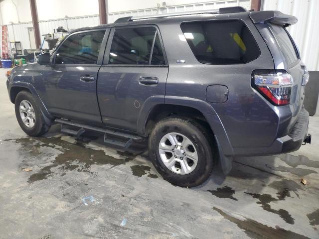 JTEFU5JR2P5279288 - 2023 TOYOTA 4RUNNER SR5 GRAY photo 2