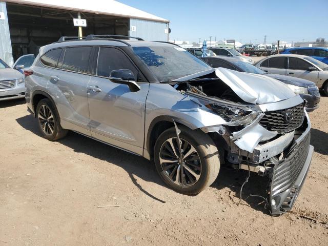 5TDJZRAH7MS034930 - 2021 TOYOTA HIGHLANDER XSE SILVER photo 4