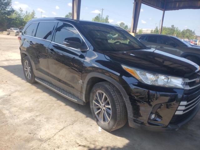 5TDKZRFH4KS304562 - 2019 TOYOTA HIGHLANDER SE BLACK photo 4