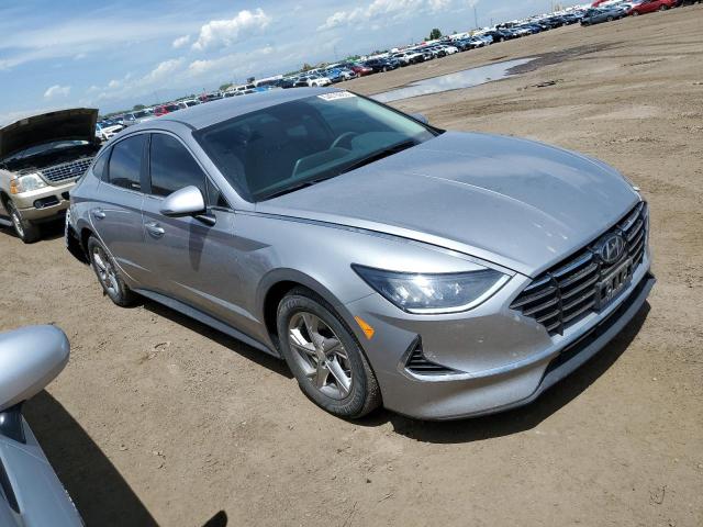 5NPEG4JA8NH147757 - 2022 HYUNDAI SONATA SE SILVER photo 4