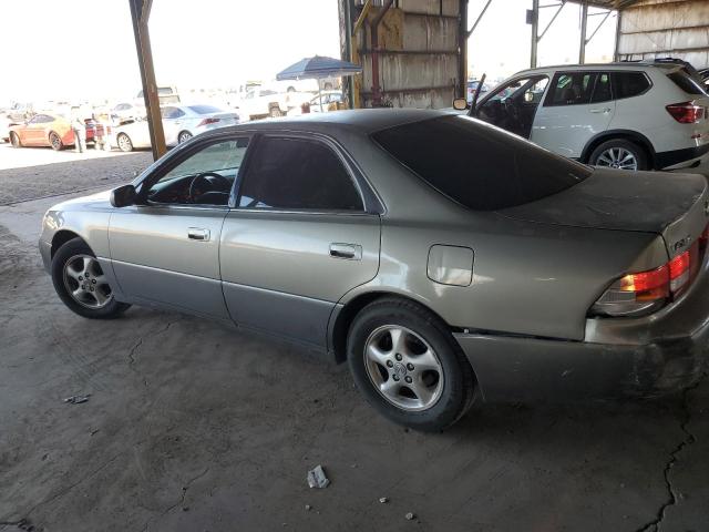 JT8BF22G7V0048677 - 1997 LEXUS ES 300 GRAY photo 2