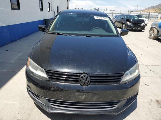 3VW2K7AJ4DM285904 - 2013 VOLKSWAGEN JETTA BASE Schwarz Foto 5