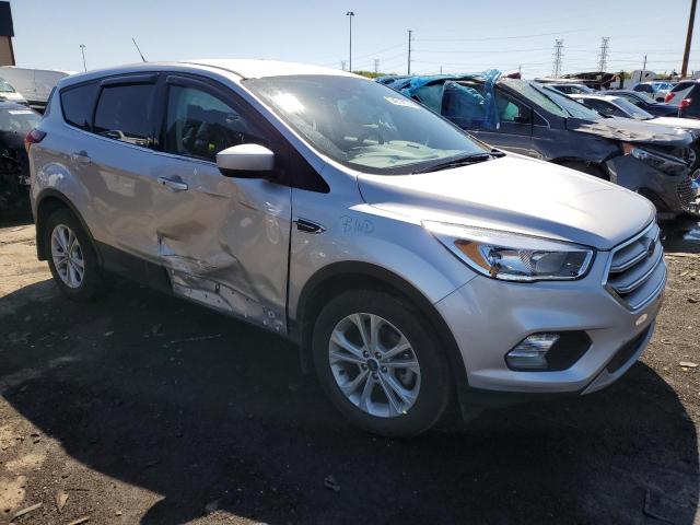 1FMCU0GD5KUA40026 - 2019 FORD ESCAPE SE SILVER photo 4