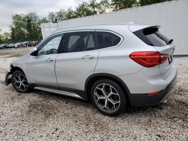 WBXHT3C51K5L35960 - 2019 BMW X1 XDRIVE28I SILVER photo 2