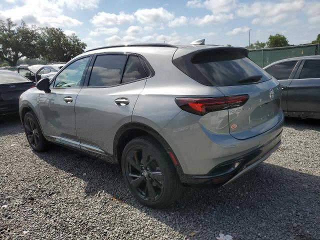 LRBFZNR46PD033976 - 2023 BUICK ENVISION ESSENCE Boz foto 2