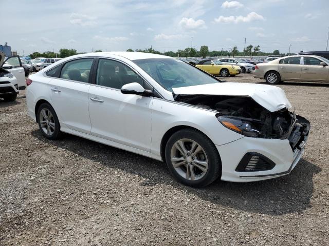 5NPE34AF1KH757101 - 2019 HYUNDAI SONATA LIMITED WHITE photo 4