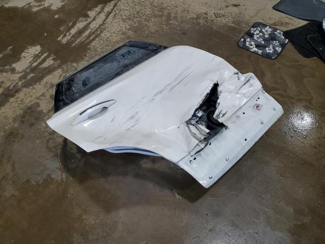 5LMCJ3D95KUL52225 - 2019 LINCOLN MKC RESERVE თეთრი ფოტო 13