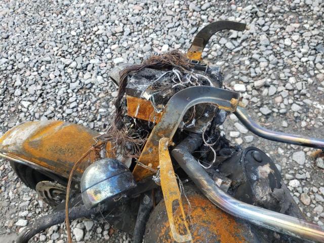 1HD1FC4127Y628580 - 2007 HARLEY-DAVIDSON FLHTCUI 烧焦的 照片 7