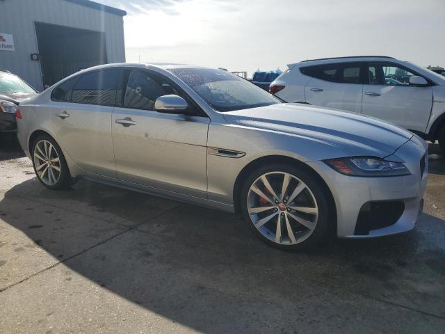 SAJBG4FV1JCY69111 - 2018 JAGUAR XF S SILVER photo 4