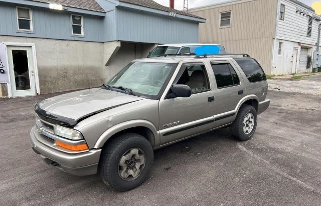 1GNDT13X54K166877 - 2004 CHEVROLET BLAZER GOLD photo 2