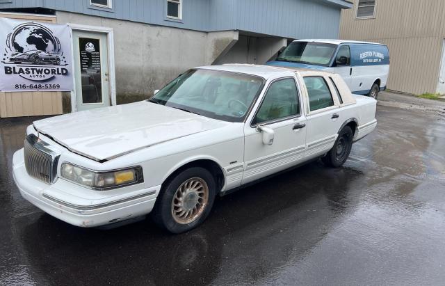 1LNLM82W4TY709436 - 1996 LINCOLN TOWN CAR SIGNATURE WHITE photo 2