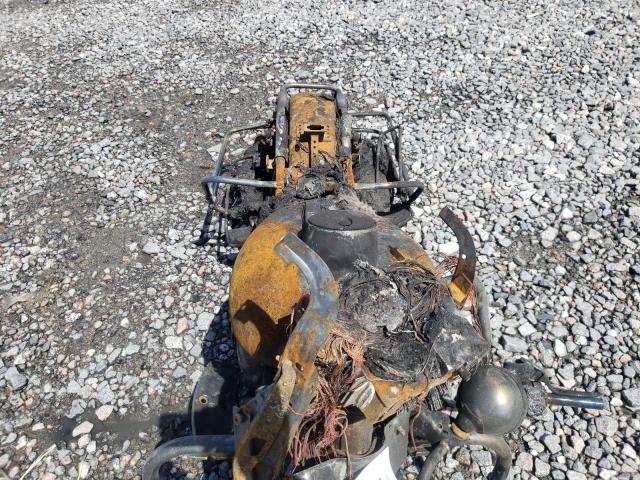 1HD1FC4138Y666899 - 2008 HARLEY-DAVIDSON FLHTCUI 黑色 照片 5