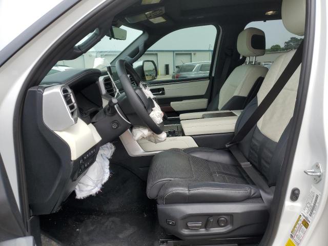 7SVAAABA2PX005883 - 2023 TOYOTA SEQUOIA LI SR5 WHITE photo 7