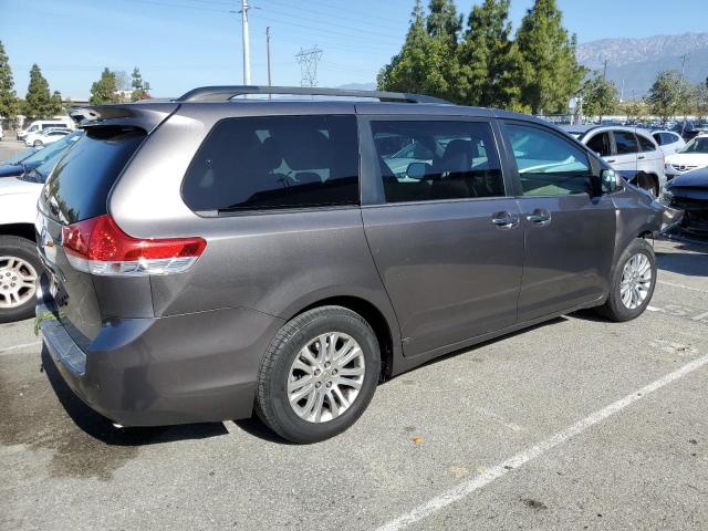 5TDYK3DC3CS244696 - 2012 TOYOTA SIENNA XLE CHARCOAL photo 3