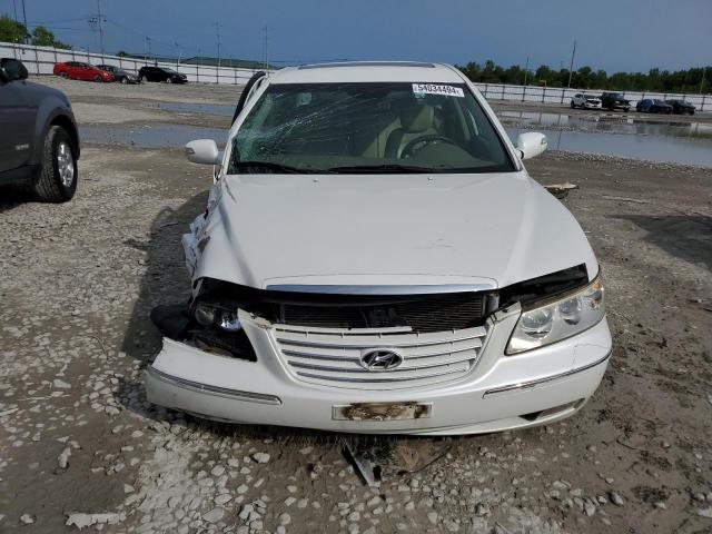 KMHFC46F88A298786 - 2008 HYUNDAI AZERA SE WHITE photo 5