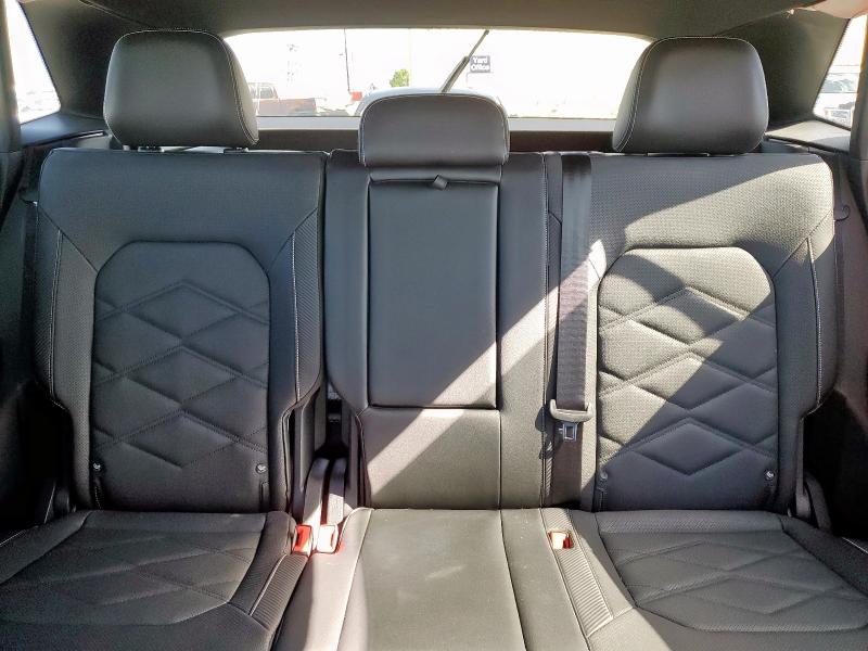 1V2JE2CA3RC229966 - 2024 VOLKSWAGEN ATLAS CROS SE Gris photo 10