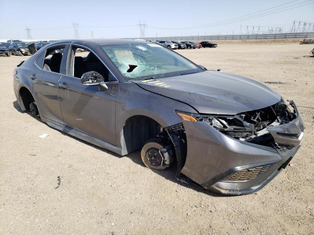 4T1G11AK5PU734679 - 2023 TOYOTA CAMRY SE NIGHT SHADE GRAY photo 4