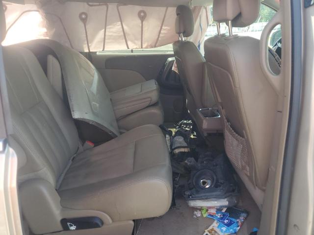 2C4RC1CG5GR191640 - 2016 CHRYSLER TOWN & COU TOURING L TAN photo 11