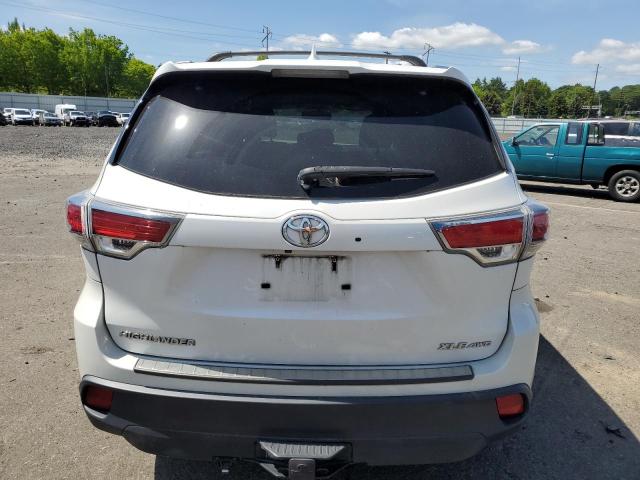5TDJKRFHXFS094667 - 2015 TOYOTA HIGHLANDER XLE WHITE photo 6