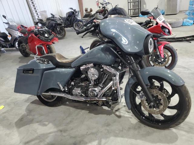 1HD1FCW114Y610242 - 2004 HARLEY-DAVIDSON FLHTCUI 灰色 照片 1