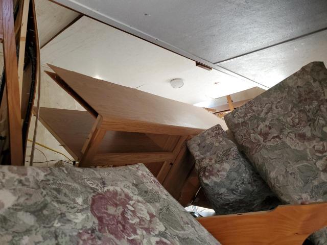 4YDF2762X4A217011 - 2004 KEYSTONE SPRINTER TWO TONE photo 6