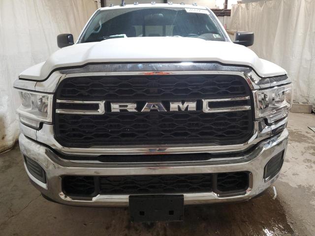 3C6UR5HJ4NG252751 - 2022 RAM 2500 TRADESMAN Beyaz fotoğraf 5