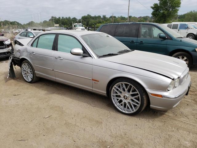 SAJWA73B04TG24824 - 2004 JAGUAR XJR S SILVER photo 4