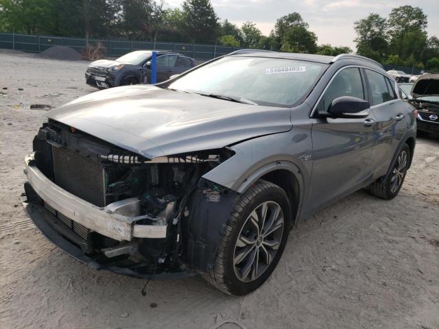 SJKCH5CR6JA049211 - 2018 INFINITI QX30 BASE GRAY photo 1
