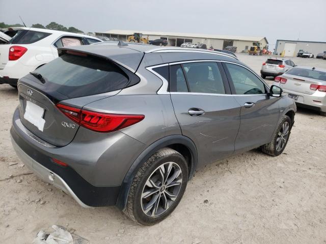 SJKCH5CR6JA049211 - 2018 INFINITI QX30 BASE GRAY photo 3